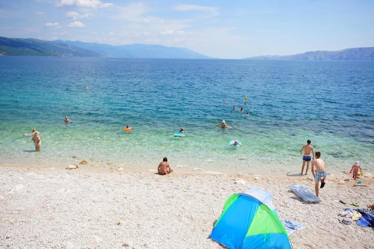 One-Bedroom Apartment With Terrace In Povile 3542-4 Croatia